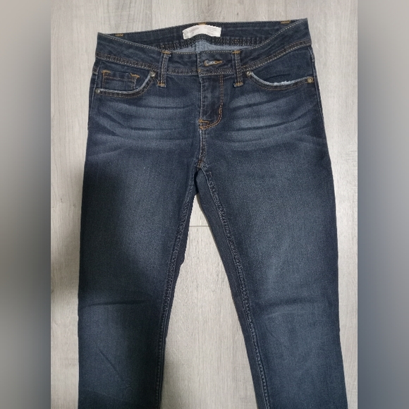 Blue jeans no boundaries - Picture 2 of 5